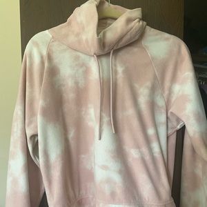 Old navy active cropped pink fleece
